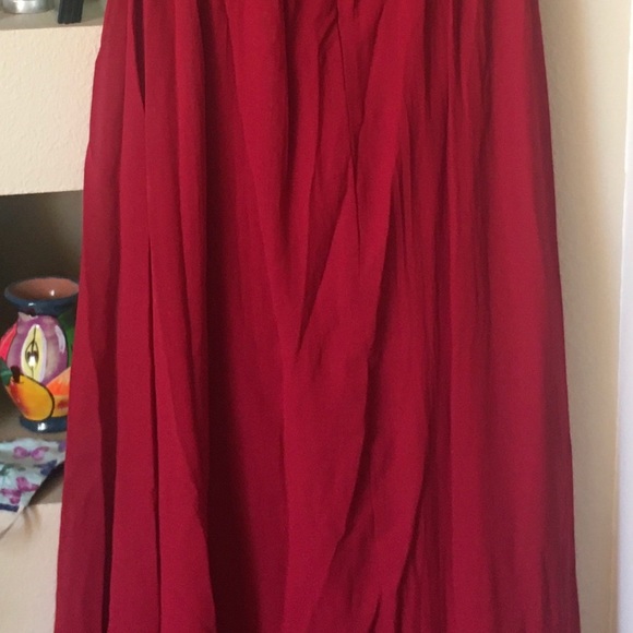 Open back, front laced dress. Good for evening wear and any occasion. - Picture 2 of 2